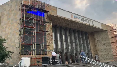 В Русском театре Дагестана монтируют новую механику сцены и цифровые экраны